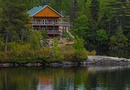 Auberge La Taniere Tadoussac Eksteriør bilde