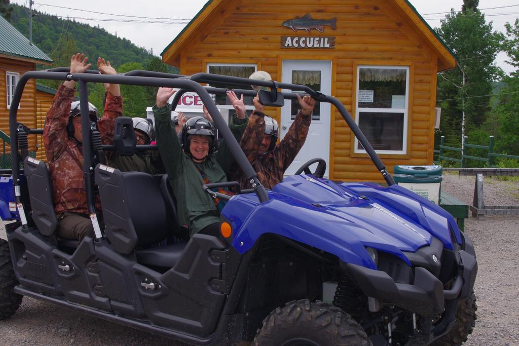 Auberge La Taniere Tadoussac Eksteriør bilde