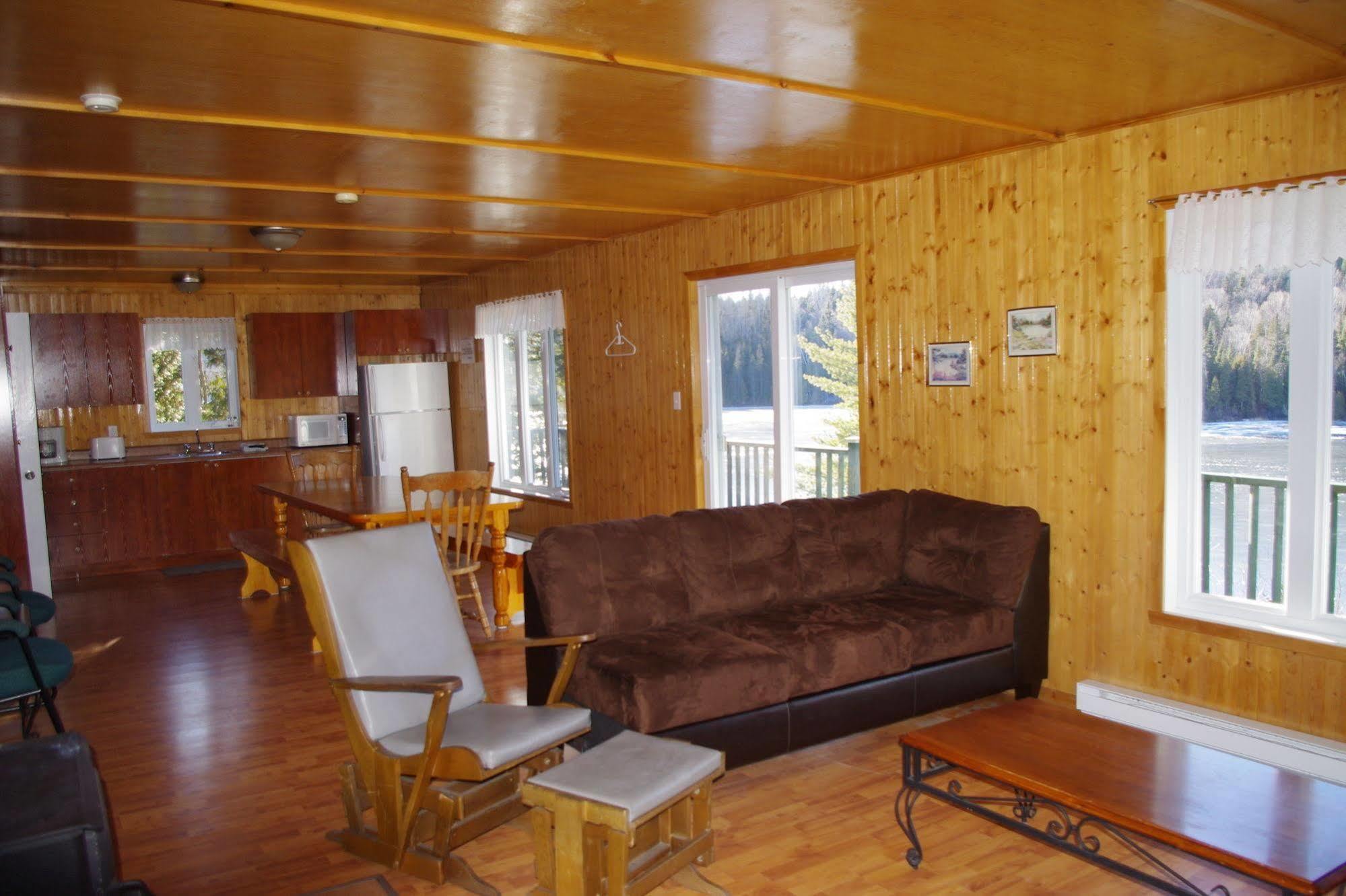 Auberge La Taniere Tadoussac Eksteriør bilde