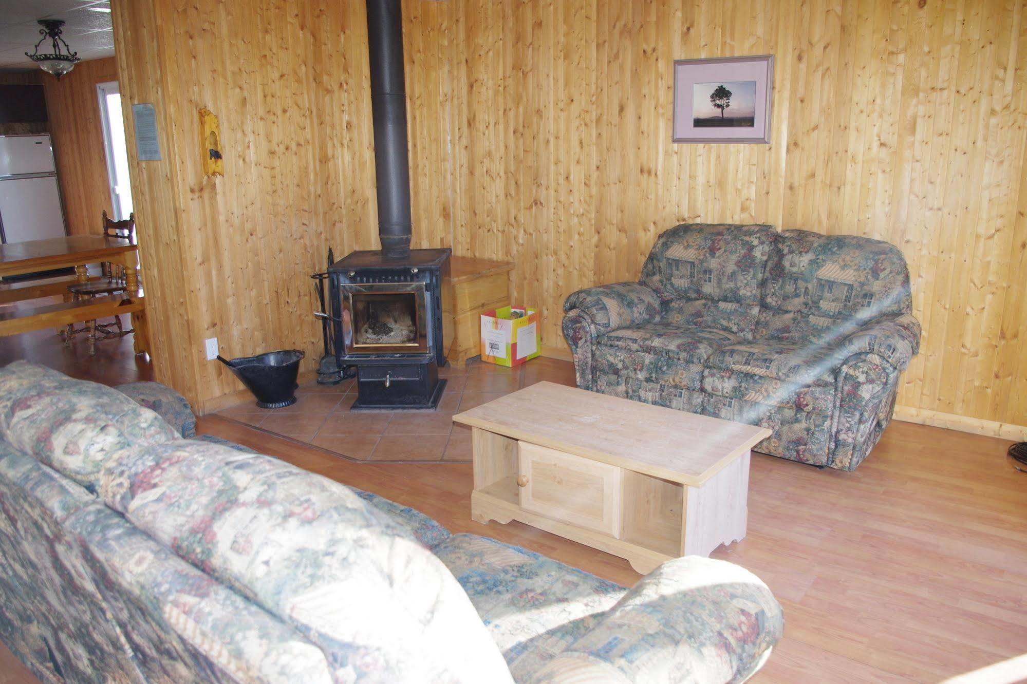 Auberge La Taniere Tadoussac Eksteriør bilde